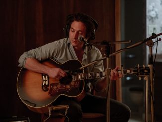 (L-R) Jeremy Allen White as Bruce Springsteen in 20th Century Studios' SPRINGSTEEN: DELIVER ME FROM NOWHERE. Photo by Macall Polay. © 2025 20th Century Studios. All Rights Reserved