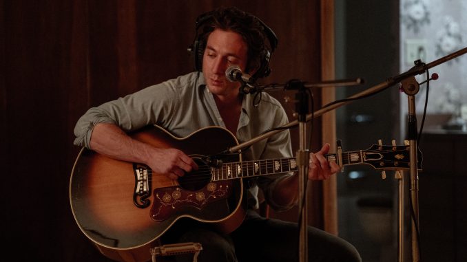 (L-R) Jeremy Allen White as Bruce Springsteen in 20th Century Studios' SPRINGSTEEN: DELIVER ME FROM NOWHERE. Photo by Macall Polay. © 2025 20th Century Studios. All Rights Reserved